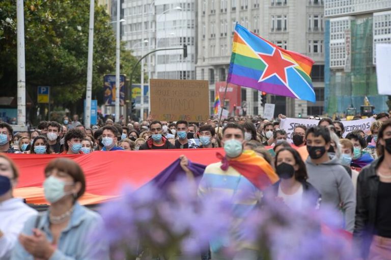 El Congreso aprueba una iniciativa para agilizar la ley LGTBI
