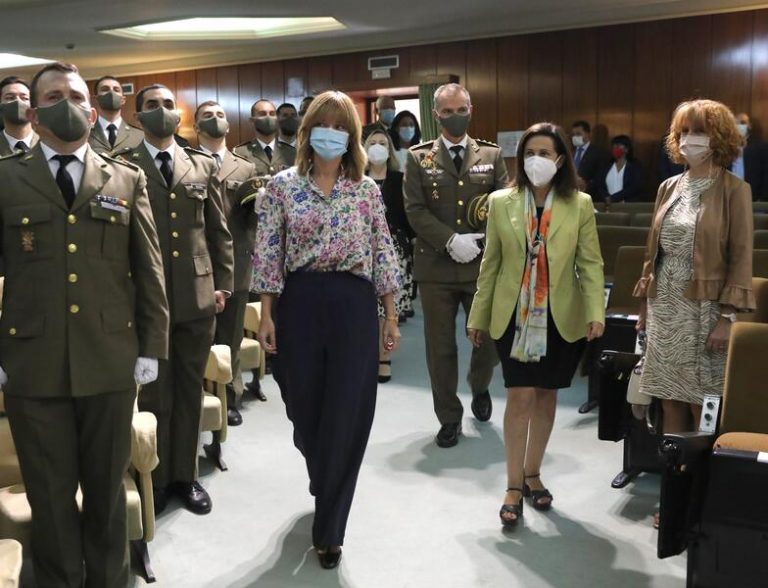 Robles alaba a las Fuerzas Armadas 