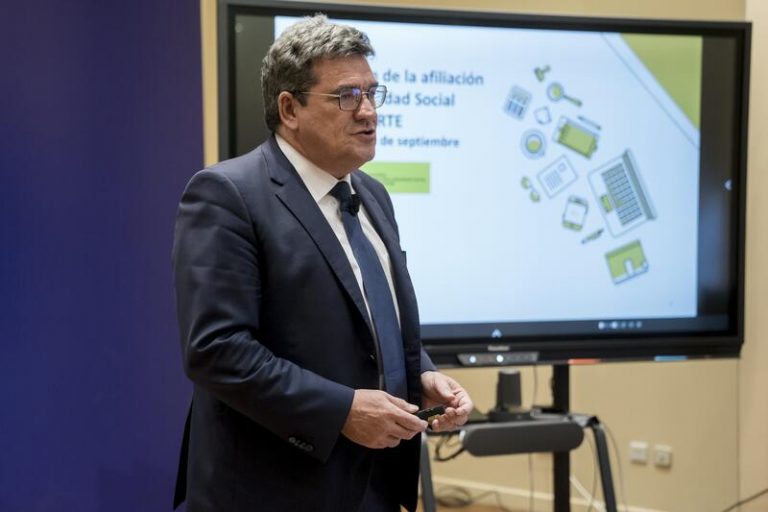 Escrivá confirma que los jubilados anticipados con largas carreras tendrán beneficios en su pensión