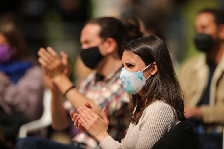 Iglesias y Montero piden 1 año y seis meses de prisión para el hombre que protestó frente a su casa