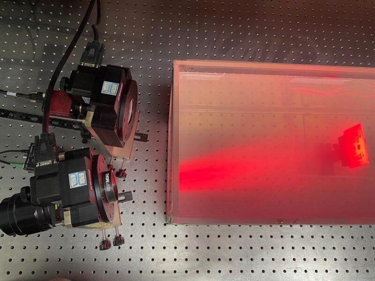 Un nuevo método permite producir automáticamente imágenes claras a través del agua turbia