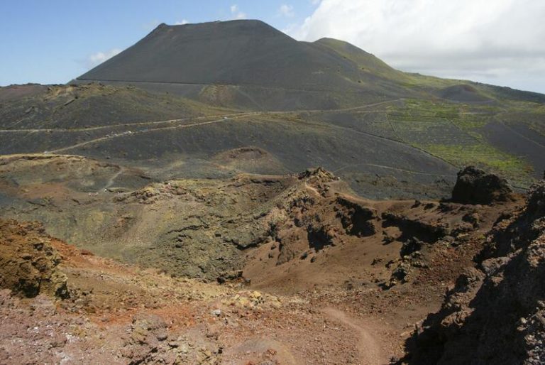 'Cumbre Vieja' libera la misma cantidad de energía en 4 días que el volcán de El Hierro en 2 meses
