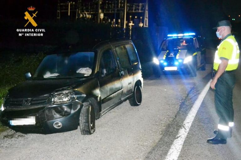 Investigado un conductor ebrio y sin carnet que se dio a la fuga y tuvo un accidente en la A-67