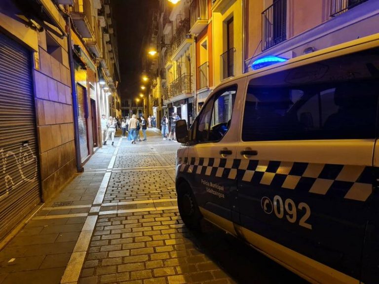 La Policía Municipal de Pamplona interviene este fin de semana 11 fiestas en domicilio