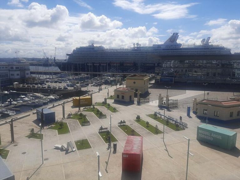 Detectados dos positivos en un crucero con escala en el puerto de La Coruña