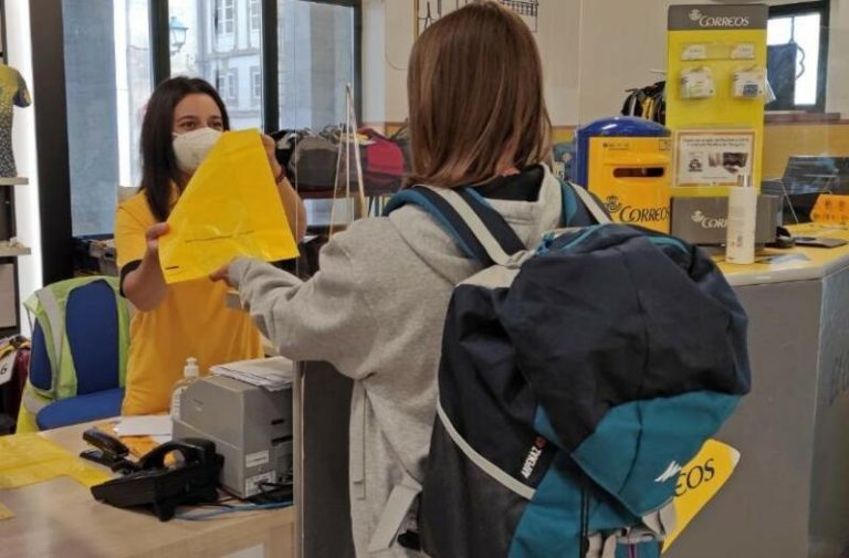 Correos anima a los peregrinos a limpiar el Camino de Santiago a su paso por Aragón