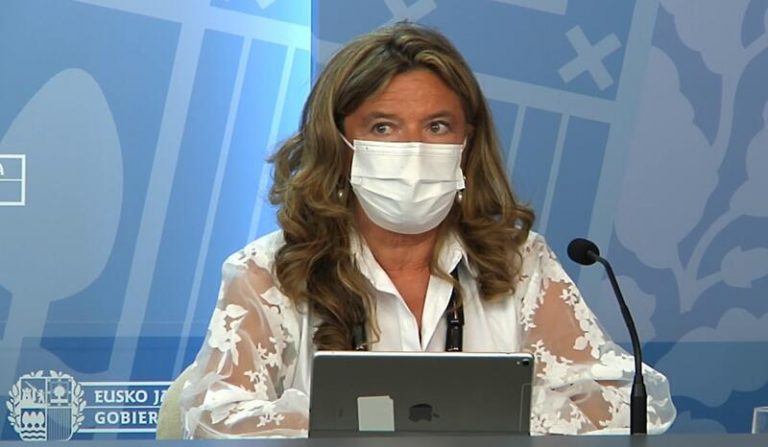 El Gobierno Vasco espera terminar antes de 3 semanas la vacunación con tercera dosis en residencias