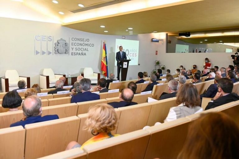 El CES pide diálogo al Gobierno y a los agentes sociales para alcanzar un nuevo contrato social