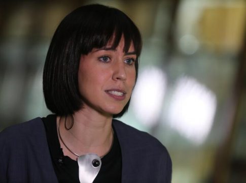 Diana Morant Morant subraya que la llegada de la lava al mar debe estar