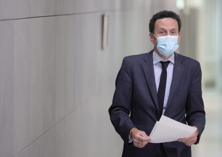 Cs denuncia la ausencia de ministros en el Pleno y pide amparo a Batet