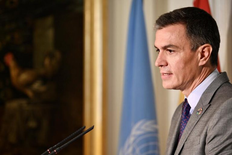 Sánchez anuncia que España destinará otros 7,5 millones de vacunas a América Latina