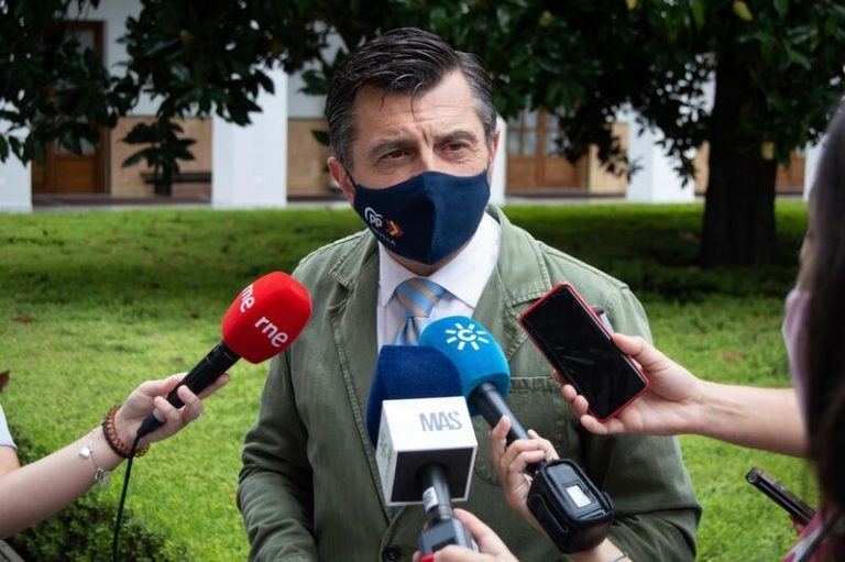 PP-A reclama a Espadas que apoye la petición de Moreno a Sánchez sobre la mesa bilateral del Gobierno con Andalucía