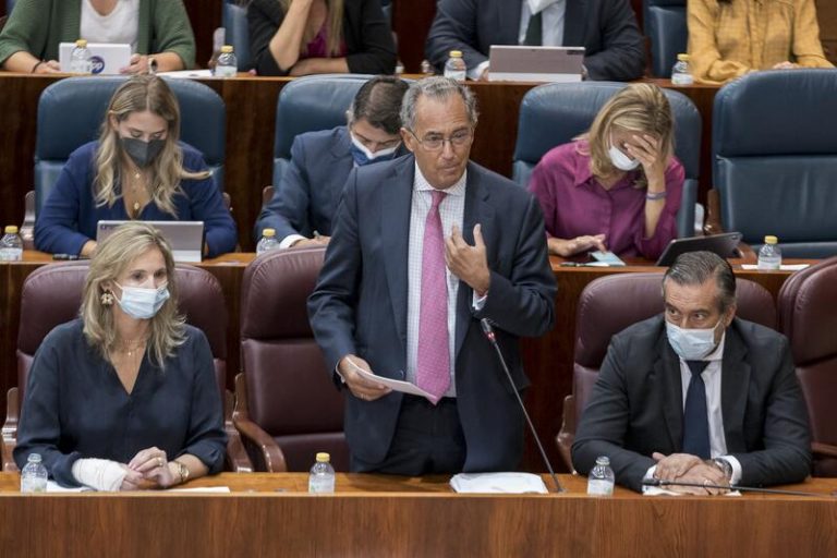 Madrid pide al Gobierno central que retire la Ley del Sistema Universitario