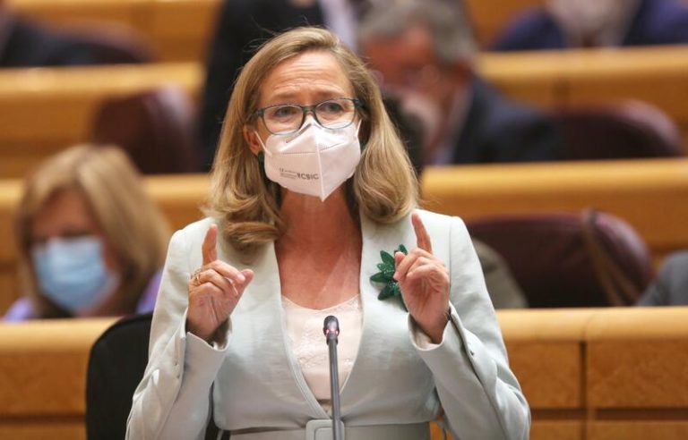 Calviño: El primer trimestre de 2022 tendrá un nivel de actividad superior al de 2019