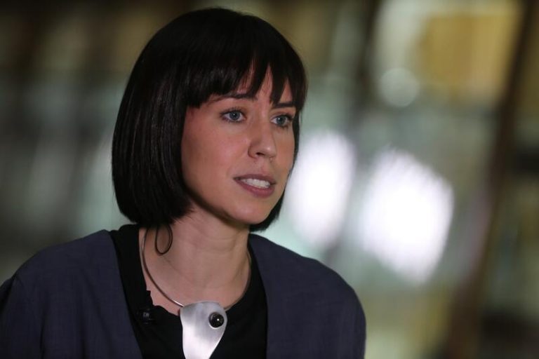 Morant anuncia una inversión superior a 500 millones para investigar en medicina personalizada