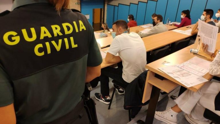 Casi 27.000 personas opositan a una de las 2.091 plazas para ser guardia civil