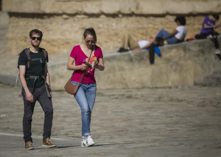 Las temperaturas suben este lunes de manera generalizada en el país
