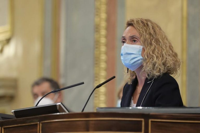 Batet pide más respeto y educación a los diputados ante tanto insulto