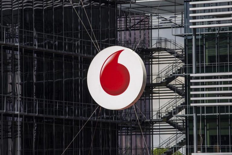 Vodafone propone finalmente 509 despidos y 33 días por año trabajado