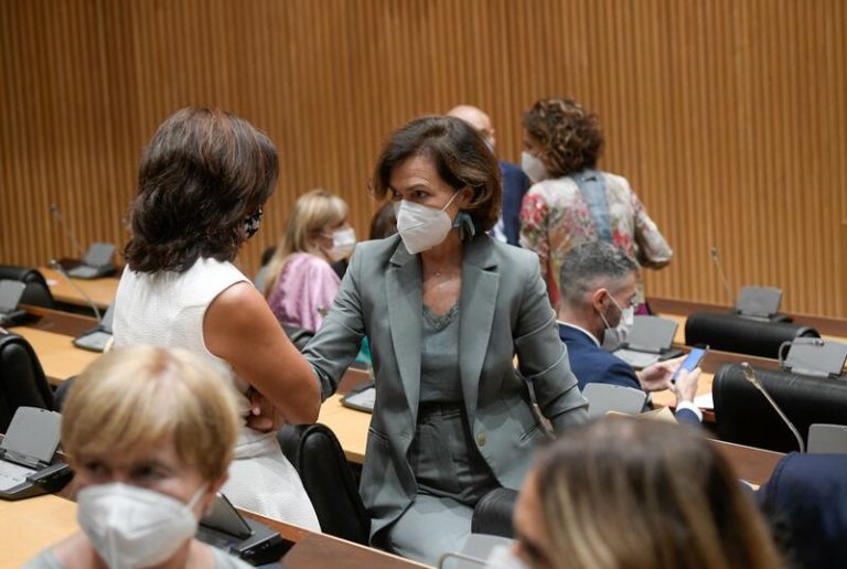 El Congreso reunirá a la Comisión de Igualdad para que Calvo sea elegida presidenta