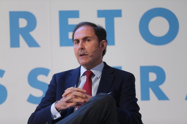 Sánchez-Prieto pide levantar las fronteras para reactivar los viajes internacionales