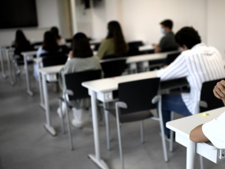 España se afianza como el país de la UE con más graduados en puestos no cualificados