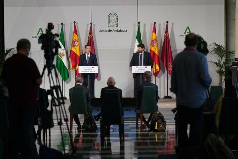 Moreno y López Miras critican la mesa de diálogo del Gobierno con Cataluña