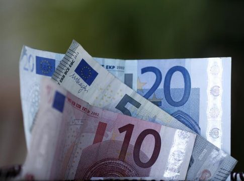 Dinero ahorrado La tasa de ahorro de los hogares cae hasta el 18,9%