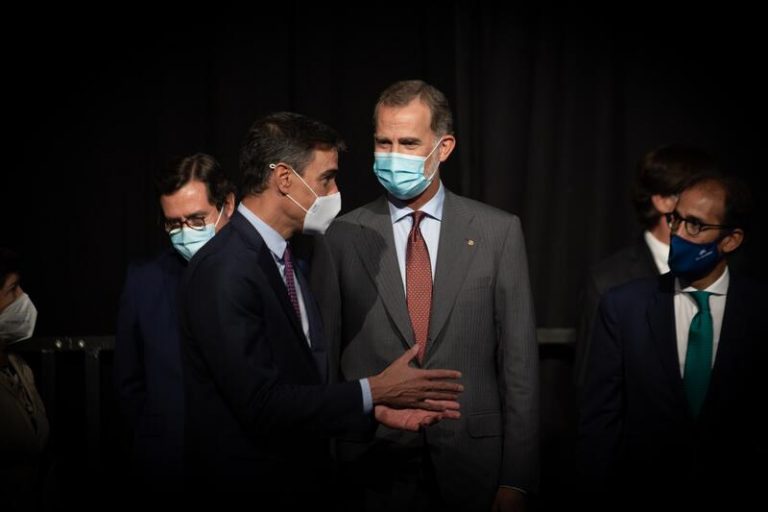 Sánchez anuncia el lanzamiento de un Moves para renovar flotas de más de 500 vehículos