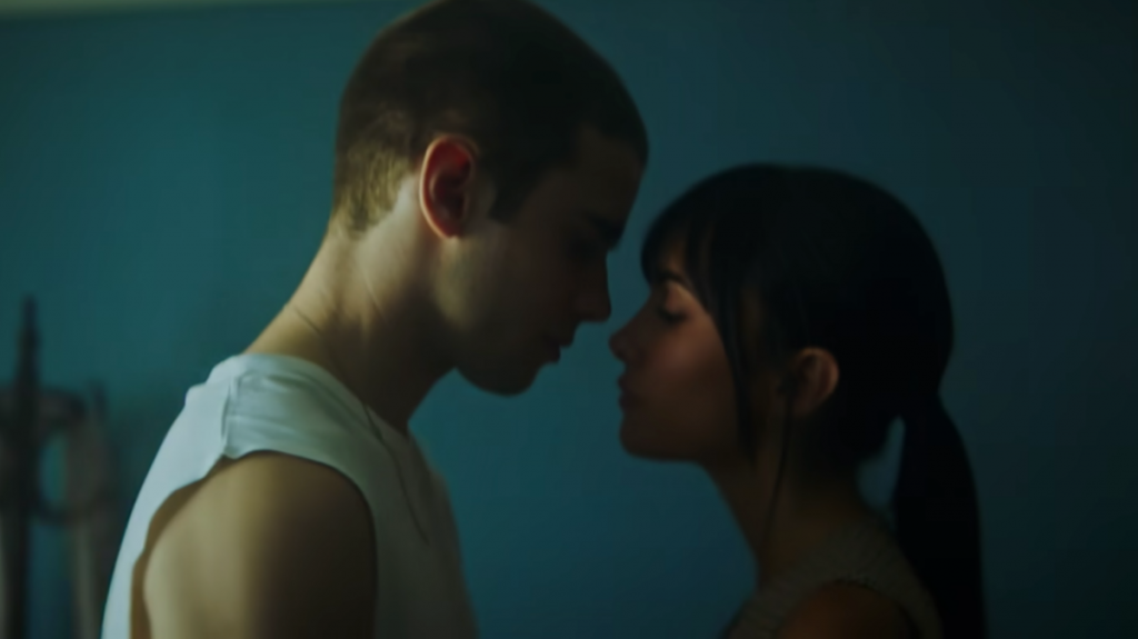 Aitana en su videoclip Berlin