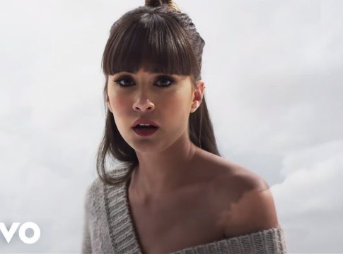 Aitana videoclip Teléfono Aitana videoclip Teléfono