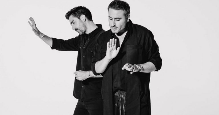 Alex Ubago y Jesús Navarro (Reik) en  ‘A gritos de esperanza’, su nueva versión