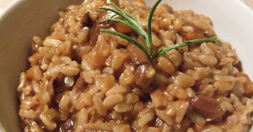 Arroz con champiñones: así puedes prepararlo para disfrutar del otoño