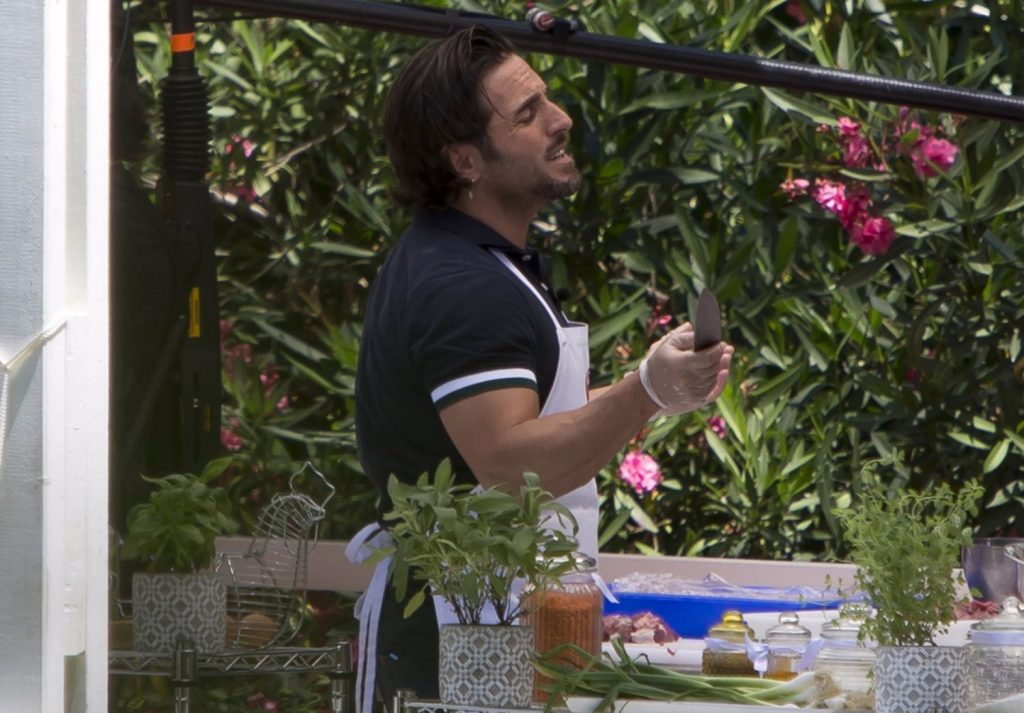 Masterchef Celebrity: el nuevo favorito a ganar el concurso 64 Bustamante en prueba de exteriores cantando