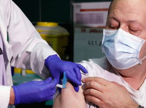 Casi 31.000 gallegos se inmunizaron contra la covid en las últimas 24 horas