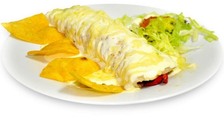 Cómo hacer una salsa de queso para acompañar cualquier plato