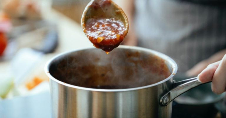 Diez salsas que le dan un plus de sabor al pollo, la ternera o el lomo