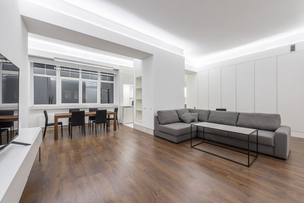 Disipar las dudas implica conocer qué son los suelos tarima y gres porcelánico