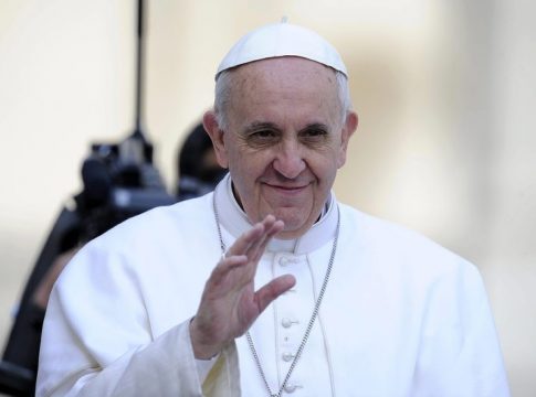 El Papa pide que la fe no sea reducida al legalismo