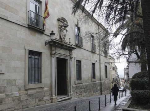 El TSJEx autoriza bajar el nivel de alerta 2 al 1 en toda Extremadura