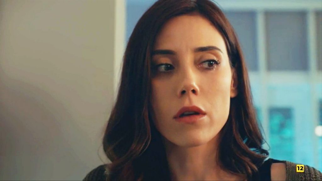 Infiel: ¿de qué va la nueva novela turca sustituta de 'Mi hija'? 15 El marido de la doctora es infiel mi hija