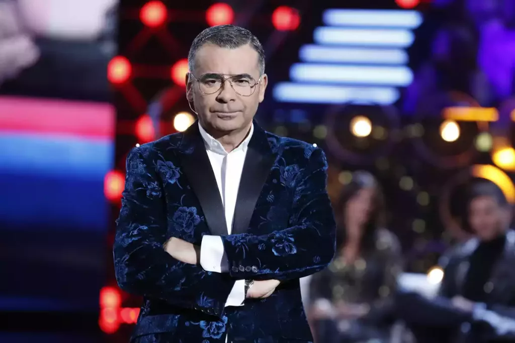 El presentador también se va en contra de los productores