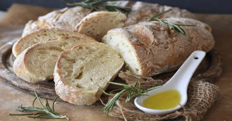El truco para que el pan congelado sepa mejor que recién comprado