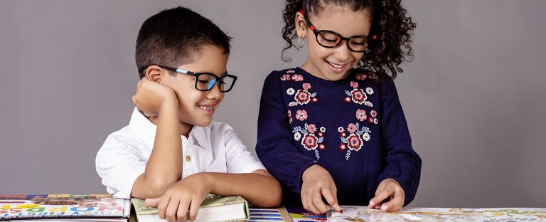 Las gafas para los escolares aumentan el rendimiento académico