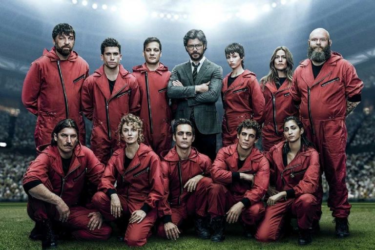 La casa de papel: todas las incógnitas que nos ha dejado la primera parte de la temporada 5 110 ¿Le sacarán partido a El Profesor y demás personajes de La casa de papel?