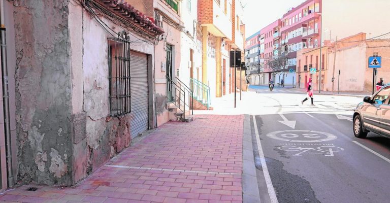 La rápida actuación de la Policía Local de Lorca (Murcia) frustra la ocupación de una vivienda