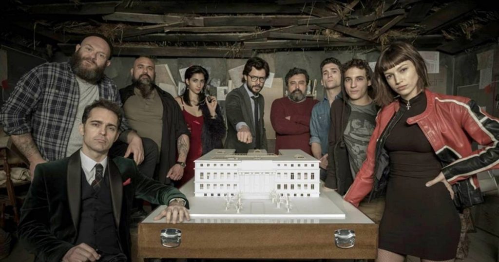 La relación que une a Los hombres de Paco con La casa de papel 211 Los hombres de Paco y La casa de papel son producciones claves para la industria audiovisual del país