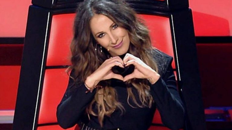 Malú, 25 años en la música: su increíble cambio físico, en fotos