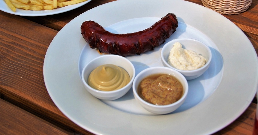 Mostaza y miel: cómo hacer esta salsa para aderezar el pollo o las costillas