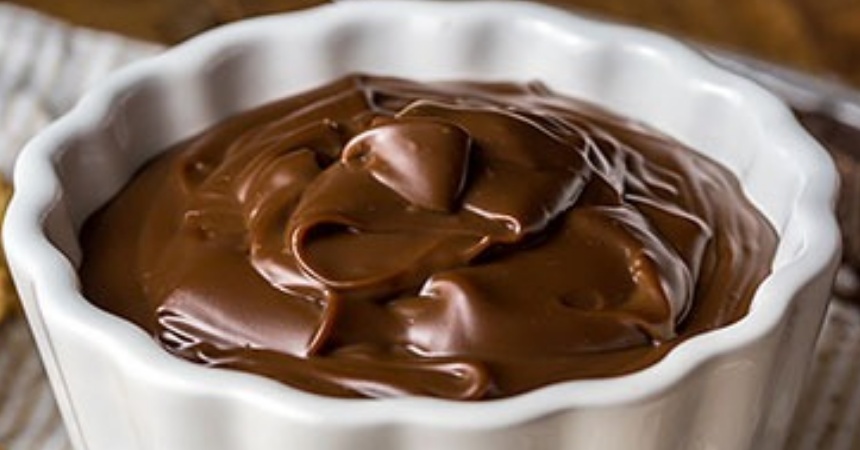 Natillas: cómo hacerlas de chocolate sin añadirle un gramo de azúcar